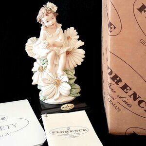 Giuseppe Armani "Babette" Mother's Day 2000 Vintage Home/Office Statue Sculpture